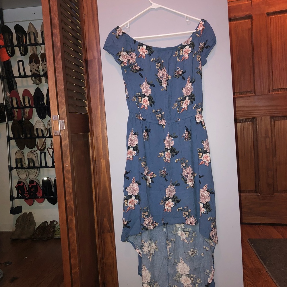 Off the shoulder floral dress!